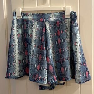 Flowy shorts like new
